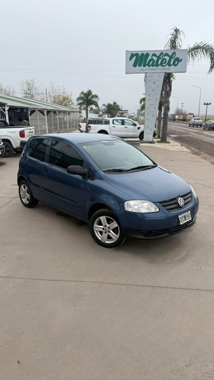 VOLKSWAGEN - FOX   1.6   - MANUAL   - 2008